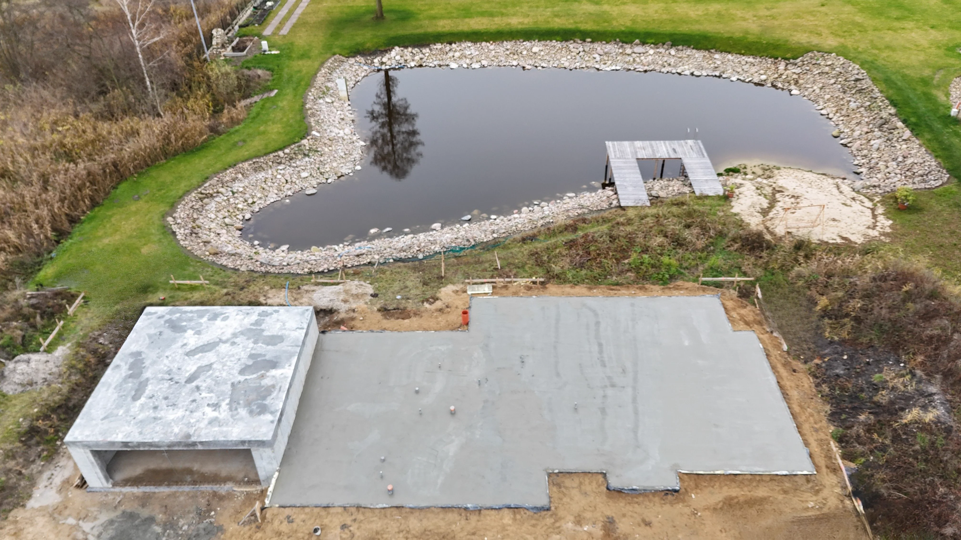 Obrzebin — płyta fundamentowa z garażem żelbetowym 206 m²